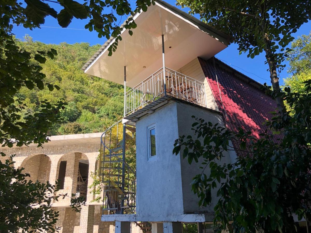 Замок Орлиное Гнездо New Athos Exterior foto